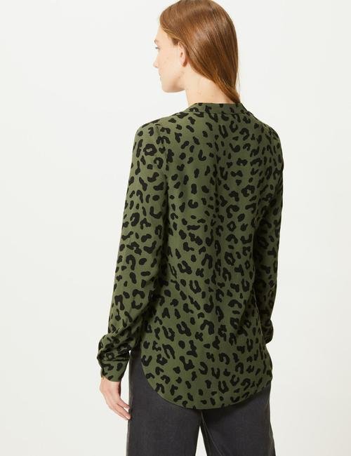 Yeşil Leopar Desenli V Yaka Uzun Kollu Bluz