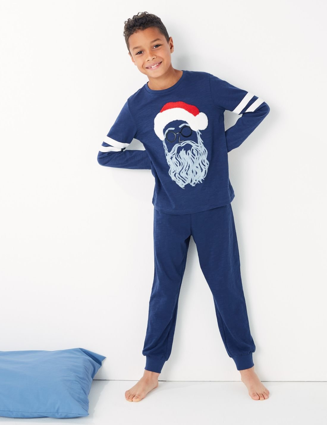 Noel Baba Desenli Pijama Takımı