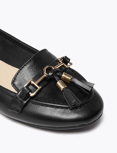 Siyah Püskül Detaylı Klasik Ayakkabı