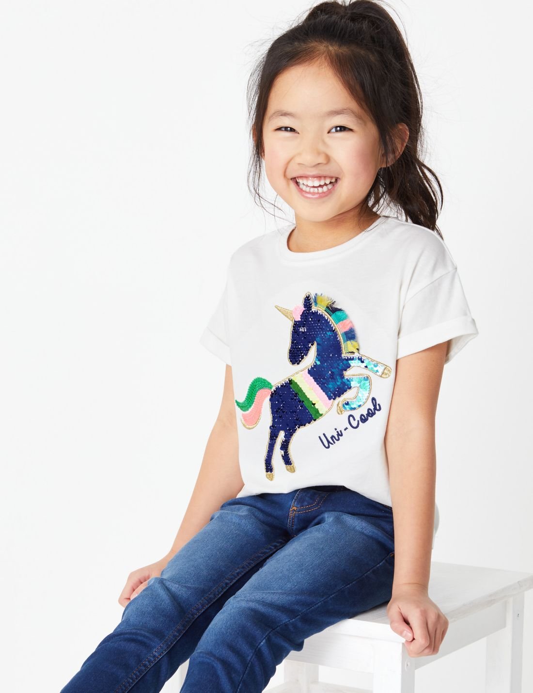 Pullu Unicorn İşlemeli T-Shirt