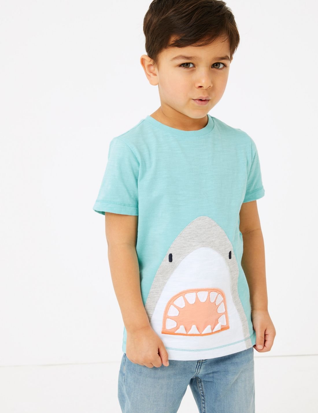 Köpek Balığı İşlemeli T-Shirt