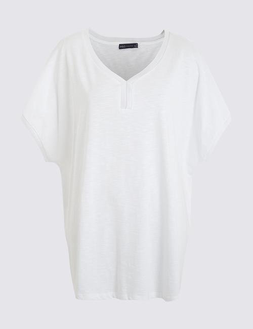 Beyaz V Yaka Kısa Kollu T-Shirt