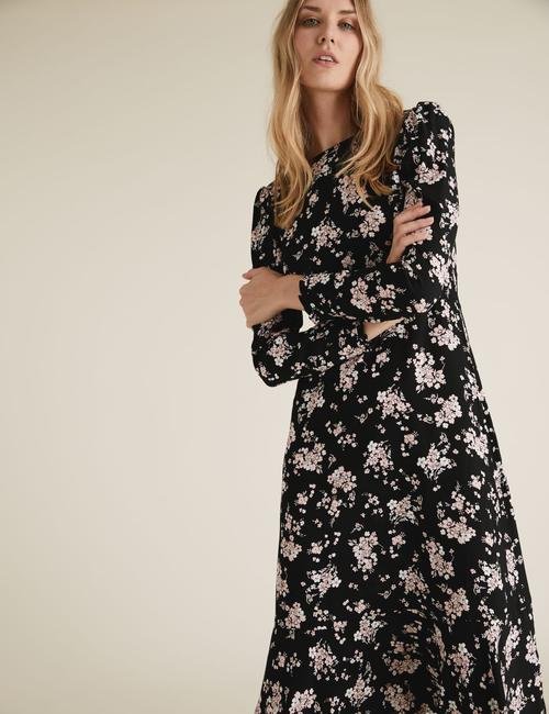 Siyah Çiçek Desenli Midi Elbise