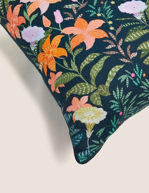 Lacivert Çiçek Desenli Yastık