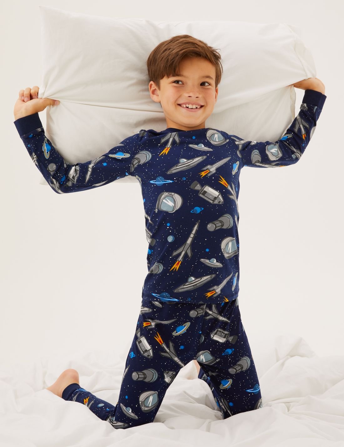 Uzay Desenli Pijama Takımı (7-16 Yaş)