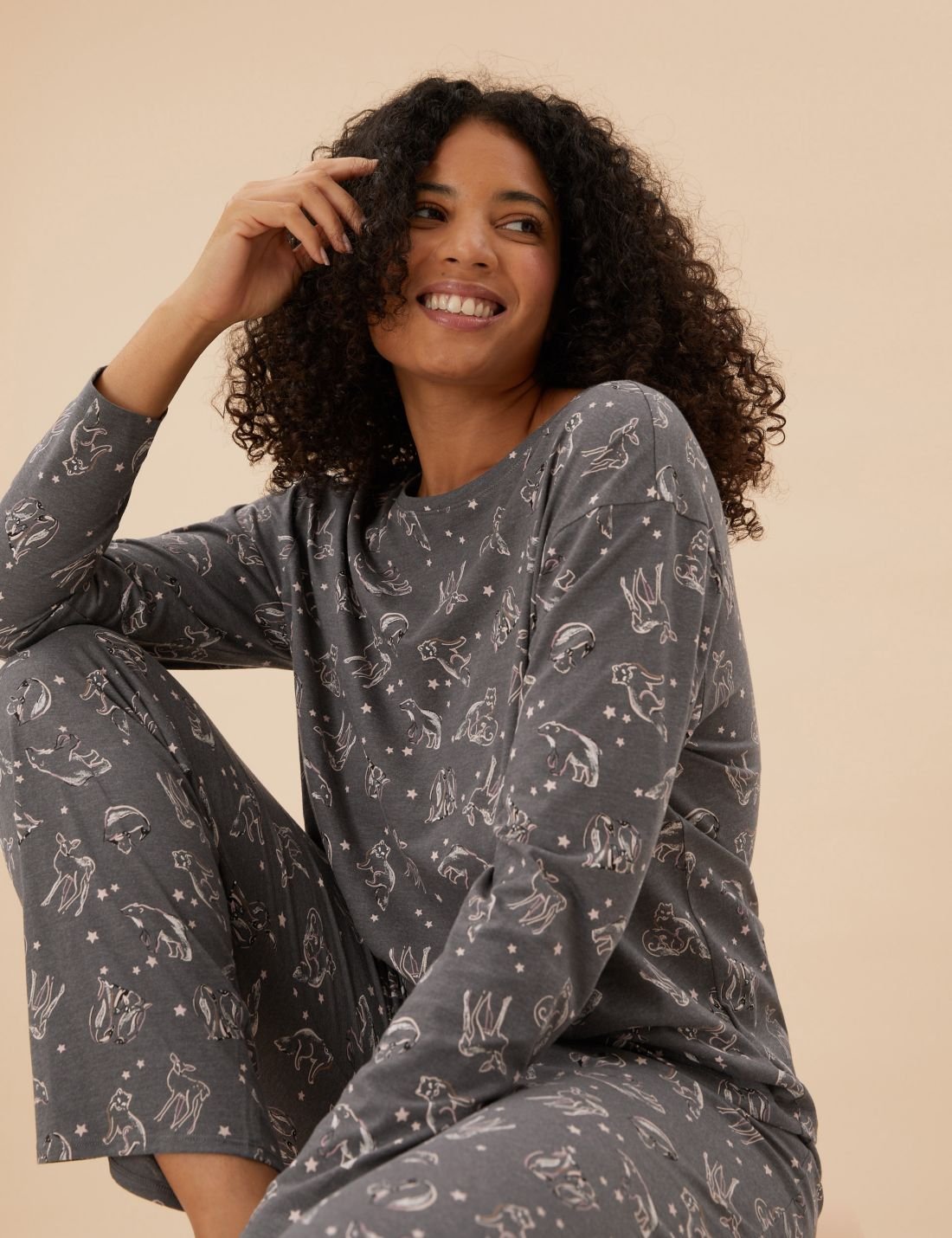 Yıldız Desenli Pijama Takımı