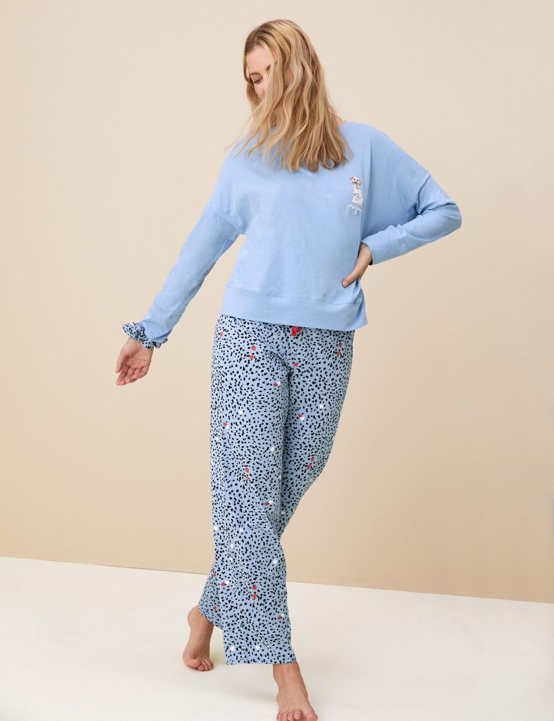 Leopar Desenli Uzun Kollu Pijama Takımı