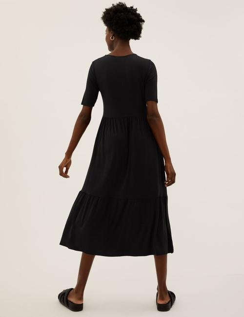Siyah Regular Fit Kısa Kollu Midi Elbise