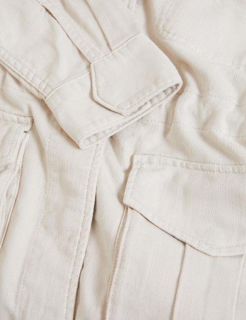 Beyaz Regular Fit Cep Detaylı Ceket