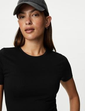 Kadın Siyah Slim Fit Kısa Kollu T-Shirt