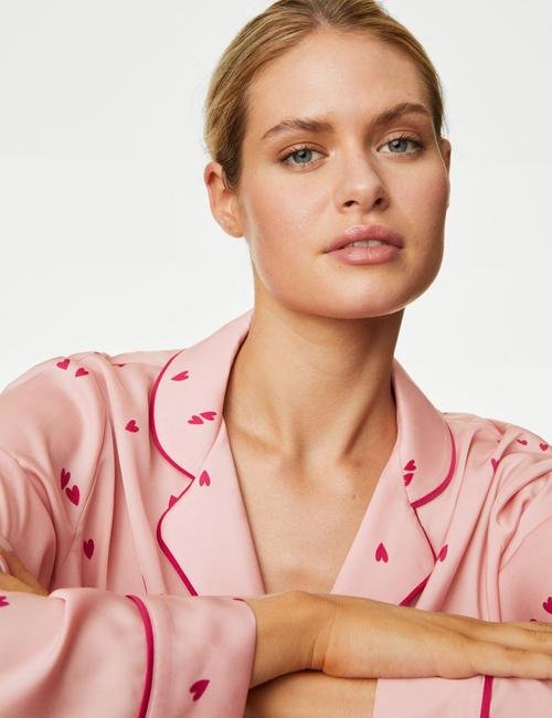 Pembe Dream Satin™ Kalp Desenli Uzun Kollu Pijama Takımı