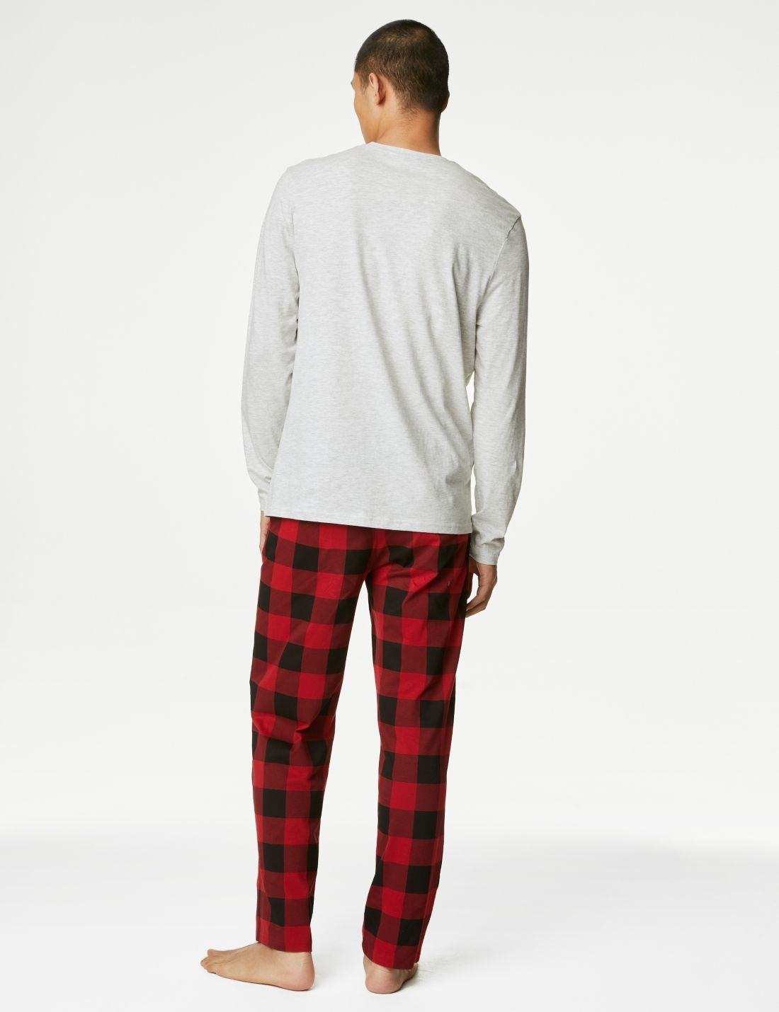 Yılbaşı Temalı Uzun Kollu Pijama Takımı
