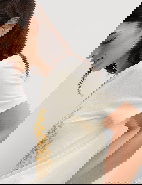 Beyaz Pamuklu Baskılı Grafik Tişört