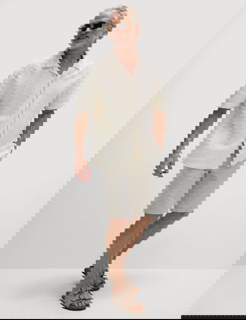 Krem Saf Pamuklu Kroşe Desenli Gömlek