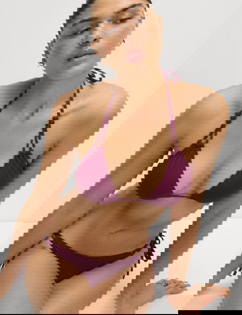 Bordo Önü Düğümlü Üçgen Bikini Üstü