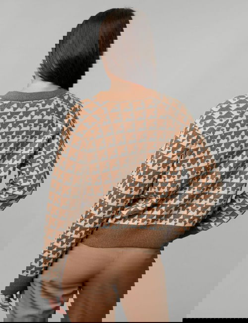 Bej Geometrik Desenli Yün Hırka